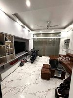 phân lô nguyễn ngọc nại, 40m*6 tầng*5mmt- thang máy- ô tô đỗ cửa - kinh doanh