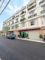 nhà mới 4 tầng cách mặt tiền quốc lộ 13 chỉ 70m- thuận tiện lên các quận trung tâm