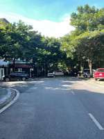 bán lô góc biệt thự tt4 thành phố giao lưu 170m2 x 4 tầng, nội thất đẹp. lh 