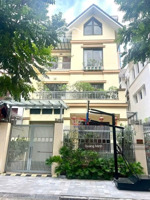 cho thuê nhà liền kề số n7a nguyễn thị thập. dt: 90m2 x 5t. mt:7m. đường 2 ô tô tránh