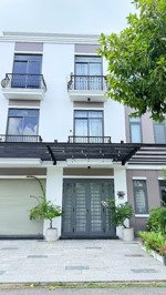 bán gấp căn nhà phố 4x14m sổ hồng hoàn công