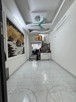 bán nhà trần đại nghĩa , nhà mới, ngõ thông, oto đỗ, gần phố , ở sướng