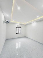 cho thuê nhà 4 tầng mt đường lê đình lý, điều hòa đầy đủ, nhà mới đẹp