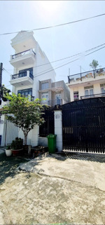 nhà 3 tầng, 110m (5x21) đường 3, bình trưng đông, q2(7tỷ490)