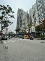 nhà mặt phố - trần kim xuyến - cầu giấy. 160m2 5 tầng. mặt tiền 9m. đường rộng, phố ẩm thực