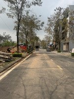chính chủ gửi bán lô 70m hướng tây bắc giá đầu tư cực tốt vị trí đẹp, đường rộng, pháp lý rõ