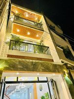 bán gấp nhà phan văn hân. phường 17. bình thạnh. diện tích: 4,5 x 10m. giá 4 tỷ 880.