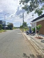 (nắm chủ) bán lô đất khu lan anh 1 cũ xã hòa long - tp bà rịa. đường nhựa vỉa hè oke. lô đất có 2mt