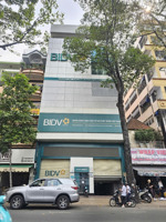 bulding ngang 10.8m ngay vòng xoay nguyễn tri phương