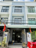 nhà 60m2 - 2 lầu gần chợ mà chỉ 4.98 tỷ