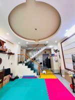 quận 10 sát mt- nhà mới 100% - full nội thất cao cấp giá chào 7.8 tỷ