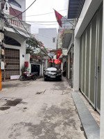 bán nhà hồ sen có thang máy lô góc