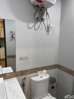 cho thuê căn hộ 2pn, 2wc tại số 2 nguyễn hoàng, 13,5 triệu, 752m2, giá rất dễ chấp thuận