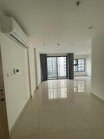 hot! cần bán gấp căn góc 2n2+ toà s2.06 view bể bơi đẹp, nhà mới tinh chưa ở, sẵn sổ.lh 