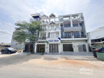cho thuê nhà mới xây đường xe tải 4 tầng đường số 3- sát vạn phúc city- tiện mở văn phòng công ty