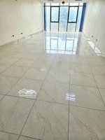 cho thuê văn phòng mặt đường lớn tại 214 vạn phúc, 9 triệu vnd, 85 m2, giá tốt