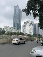 ngõ phố kim mã,oto tránh,nhà 4 tầng,diện tích 171m,mặt tiền khủng 11m,xung quanh xây 12 tầng,91 tỷ