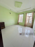 quá rẻ - nhà 3 tầng -hxh - giá chỉ 4,2 tỷ -( 3pn -3wc ) bao giá kv