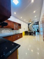 nhà đẹp dân xây phố đức giang 78m2- 4t- 16 tỷ hơn,ô tô ra vào dễ dàng, gần bình minh garden