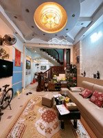 nhà đẹp nguyễn khang cầu giấy -dân xây mới -ngõ nông 1 bước ra phố -giá nhỉnh 11 tỷ