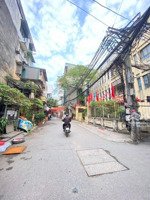 toà nhà văn phòng 9 tầng lô góc. thang máy, dòng tiền khủng, ngõ thông ô tô tránh trung tâm đống đa