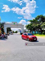 cho thuê nhà phố trục thương mại kđt lakeview city p.an phú quận 2 view hồ siêu đẹp lh 