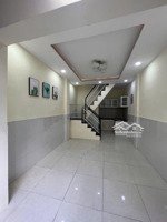 chỉ 4,5 tỷ có ngay nhà trung tâm bình thạnh, cạnh chợ( cây điệp, bà chiểu) gần trường ( học viện cá