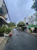 diện tích: 4m x 18m , đường 12m , kinh doanh đa nghành nghề.