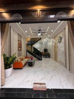 bán nhà quận tân bình 33m2, hẻm 3m gần chợ phạm văn bạch, đủ nội thất, 4.5 tỷ