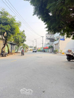 bán lô góc 2 mặt tiền đẹp kinh doanh sầm uất sát bên khu đô thị đông tăng long