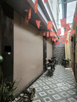 nhà đẹp phố định công hạ: 32m2/ 3 tầng/ 3 phòng ngủ/ giá 2,65 tỷ. oto đỗ cổng