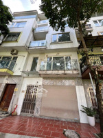 cho thuê nhà kđt mỗ lao, hđ dt 60m2, 5 tầng 1 tum, mt 5m, thông sàn, thang cạnh nhà, điều hòa, nl