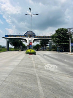 giá mới : 6 tỷ 900 ( tl ) ( 5 x 22 ) đất mt đường số p.bình đông q.8