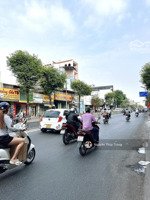 bán nhà nát tiện xây mới đường trường chinh đi bộ ra tuyến metro, hẻm xe hơi, giá tốt.