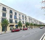 bán căn shophouse mặt đường tại phân khu đảo vua gần vincom