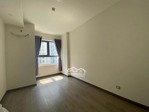 cho thuê căn hộ 2pn, 2wc, 70m2 nội thất cơ bản rèm, máy lạnh, mnn chỉ, 9,5 triệu vnd