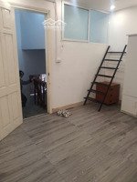 nhỉnh 1 tỷ, hiếm quá, bán nhà ngõ 71 tân ấp, 50m2, 2 phòng ngủ, giá 1,25 tỷ