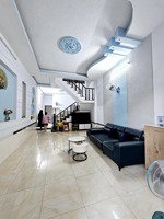 bán nhà trêt lầu gần tthc dĩ anđường 6m nhưa kinh doamh gần big c.4pn. sân 7c . vip rẻ cho đầu tư