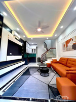 siêu hiếm nhà bán phố hào nam, 100m ra mặt phố, ngõ thông, dân trí cao 38mx5tầng 10tỷ7