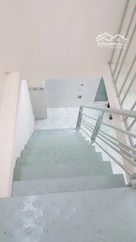 đường 30m, vỉa hè 6m! nhà 2 mặt tiền đường 3/2. dt: (3,5x12)m, giá: 8,5 tỷ (tl)