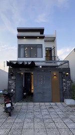 chính chủ bán ngay căn nhà ở khu vực tp.hcm - vị trí thuận lợi