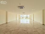 Bán toà văn phòng phố Đức Diễn, Hà Nội. DT 144m x 6 nổi 1 hầm, mt 8m. Thông sàn, thang máy, PCCC.