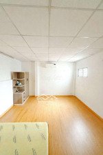 chính chủ cho thuê duplex tầng trệt 6triệu
full nội thất mới 74 phùng văn cung,phú nh