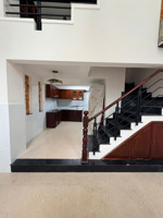 cho thuê nhà hẻm xe hơi bình thạnh, dt 50m2, 3pn