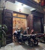 cho thuê nhà mt bàu cát 7, p.14, q. tb 28tr