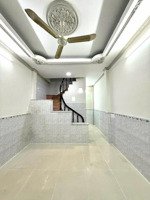 chỉ 3tỷ600 có nhà sổ hồng riêng dtsd 48m2 gần emart 2