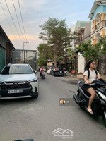 bán nhà góc 2mt 606 quốc lộ 13 hiệp bình phước 80m²