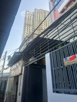 bán nhà phạm hữu lầu quận 7 - cạnh chung cư đức khải - diện tích : 49,8m2 ( 4m x 14m )