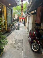 siêu đẹp quán thánh đầu vườn hoa 5 tầng 9,5 tỷ thẳng tắp 10m ra phố