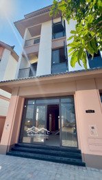 chủ bán căn xẻ khe khu đô thị biển vinhomes peal bay cách bãi tắm 50 m ngang 6,5 m giá 15 tỷ 160